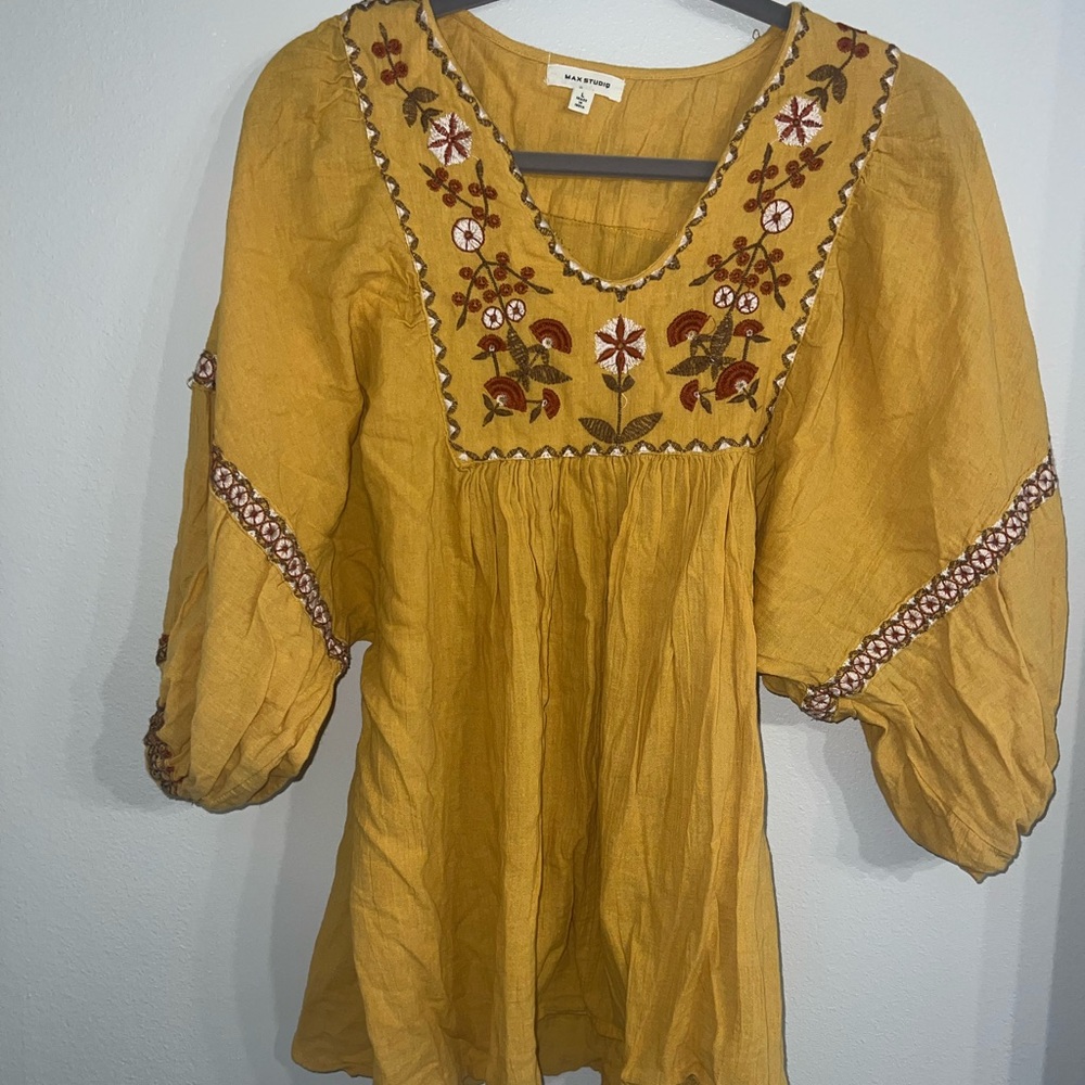 Max Studio Mustard Floral Embroidered Tunic